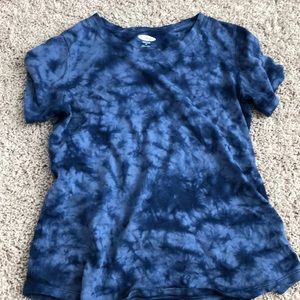 Cure tye-dye dark & light blue old navy top